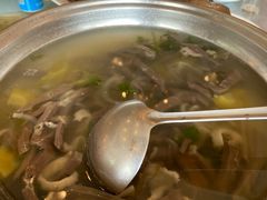 -马尔龙新疆饭店·清真(瑞景店)