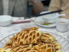 菠萝包手撕鸡-陈记粤湛鸡饭店