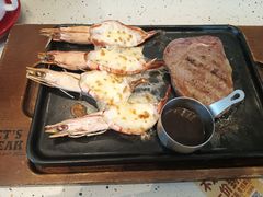 -必胜客(大坪英利店)