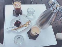 -UNI UNI(环亚凯瑟琳店)