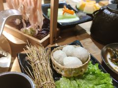 -湊湊火锅·茶憩(杭州湖滨银泰in77店)