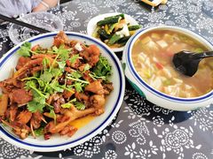 -八两八金·莱芜特色炒鸡(市南漳浦路店)