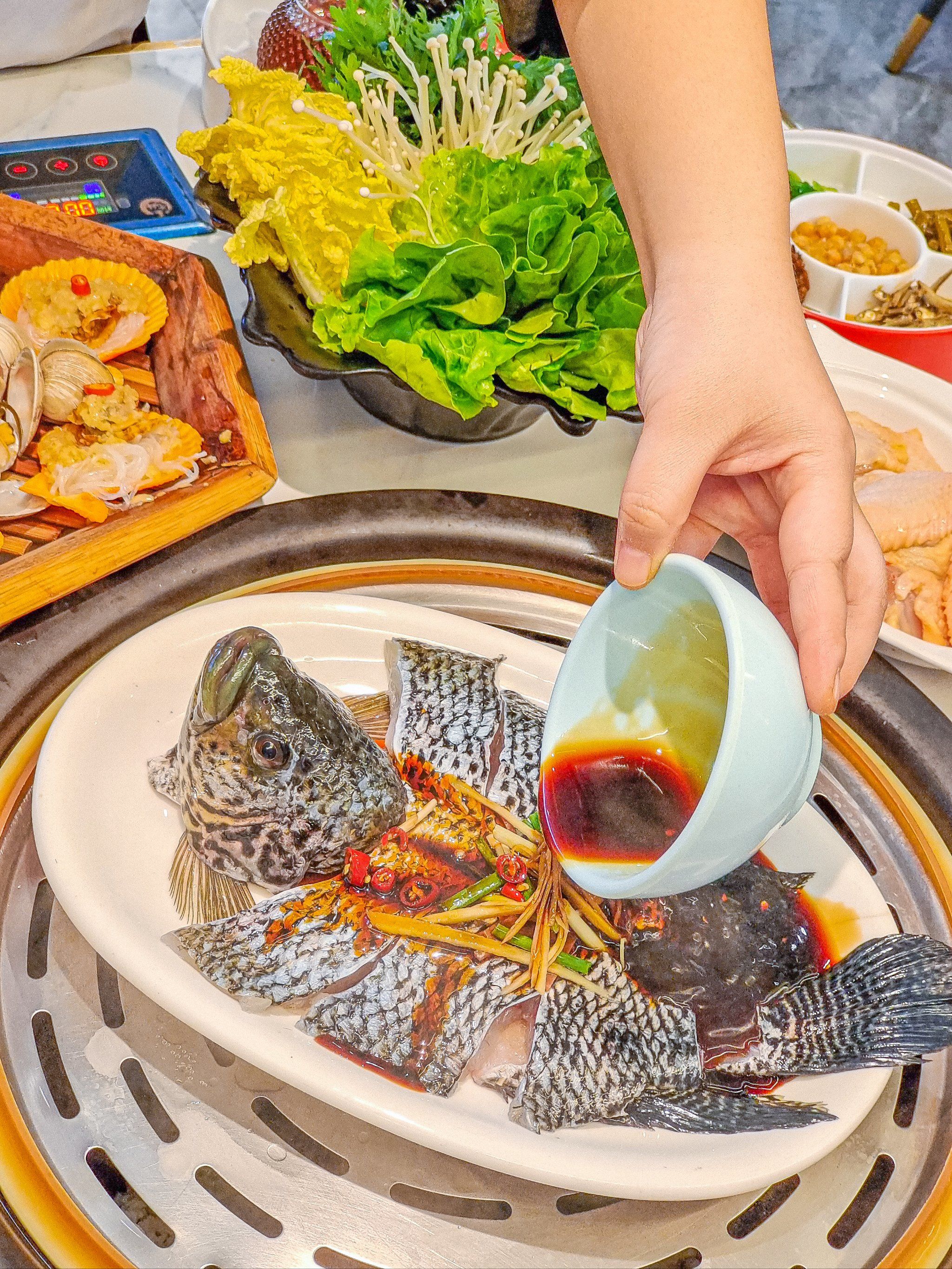 在上海!只有这样的蒸海鲜才能赚走我的90