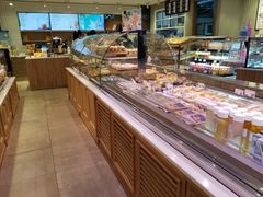 面包甜点陈列柜-巴黎贝甜(龙之梦购物中心虹口店)
