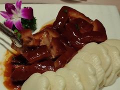 -海派美食·家宴海鲜青岛菜·石锅鲽鱼头(东方城店)