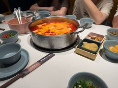 酸汤猪脚锅-小街猪手(团结湖店)