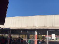 -洛克公园·篮球·足球·羽毛球(莘庄店)