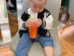 -奈雪的茶(凯德新都心店)