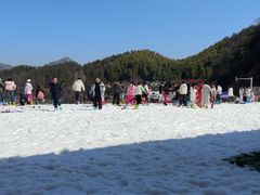 -大别山南武当滑雪场