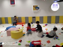 -MAGE麦其天地儿童乐园(滨江百联店)