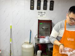-荣巷小馄饨(荣巷店)