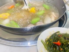 -左庭右院鲜牛肉火锅(浦江欢乐颂店)