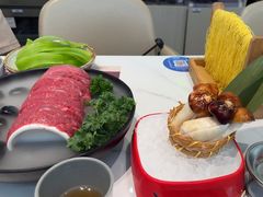 -洪氏嗨捞·广东猪肚鸡·椰子鸡火锅(西咸万象城店)