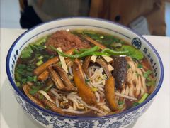 -镇南锅盖面馆(解放路店)