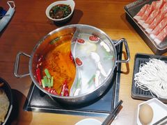-呷哺呷哺(松北万象汇店)
