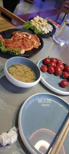 燧人氏烤肉(香港中路店)-"看到公众号上推送,又开了新店,之前那个店.