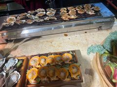 -大中华希尔顿酒店-念自助餐·嗨啤·小龙虾