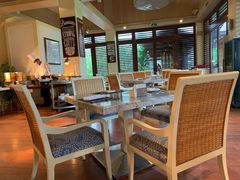 -宴悦海鲜餐厅·游水海鲜·牛排(亚龙湾瑞吉店)
