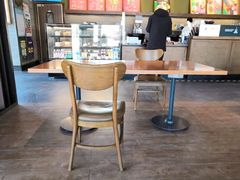 大堂-星巴克(南翔五彩城店)