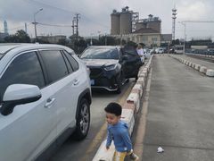 -嘉亭荟城市生活广场-停车场