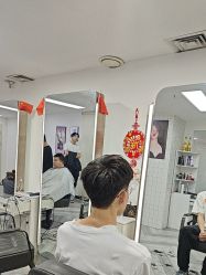 -米娜护肤造型