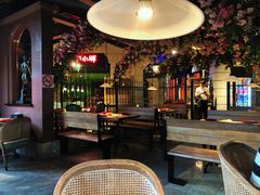 露天位-沪小胖小龙虾(淮海中路旗舰店)