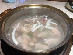 -喃喃椰·糟粕醋·椰子鸡火锅(七堡花园店)