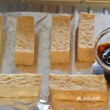 鹹香可口🌟簡易料理：紅味噌蔥花油豆腐🌟