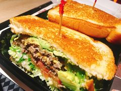 -The Habit Burger Grill 哈比特汉堡(复兴soho店)