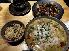 -十三式重庆江湖菜(金茂览秀城店)
