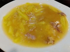 哈萨克洋芋-二毛馕坑肉饭店