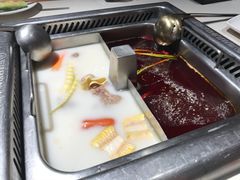 鸳鸯锅底-海底捞火锅(上元大街店)