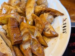 -老鼎万春卤菜(五代传承创始老店)