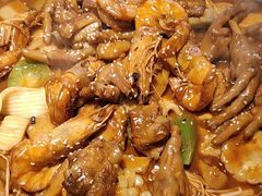 -徐记小怪兽肉蟹煲(中央大街店)