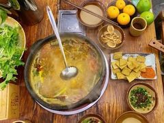 -贵厨酸汤牛肉(花果园国际中心店)