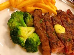 -WOLFGANG PUCK KITCHEN & BAR(迪士尼小镇店)