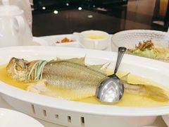 -万龙洲海鲜(大兴绿地缤纷城店)