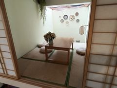 -小草屋轰趴馆别墅派对新场团建家庭聚会