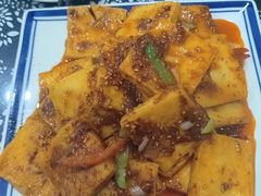 -八两八金·莱芜特色炒鸡(市南漳浦路店)