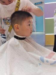 -星咔萌StarCamo儿童剪发(芳圆里IDMALL品牌形象店)