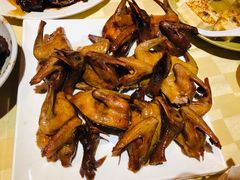 驰名石岐乳鸽-石岐佬中山菜馆(张溪店)