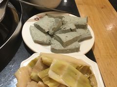 方竹笋、黑豆花、苕皮-锅首鲜品火锅(鸳鸯店)