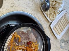 -九寨特色牦牛肉汤锅 羊肉汤锅