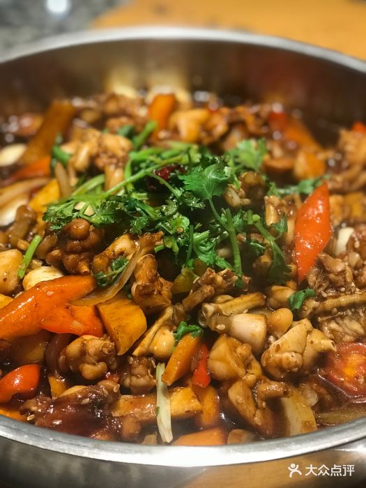 黄记煌三汁焖锅(大西洋店)焖牛蛙锅图片 - 第2张