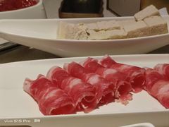 -海底捞火锅鲜切牛肉主题店(长寿路店)