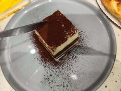 -必胜客(WOW中央公园店)