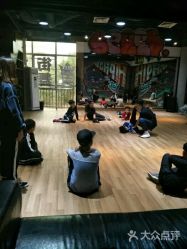 -Speed Dance Studio