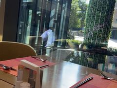 -深圳光明希尔顿花园酒店