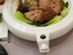 狮子头拼东坡肉-银都上海菜馆(粤海东路店)