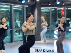 -STAR舞蹈工作室